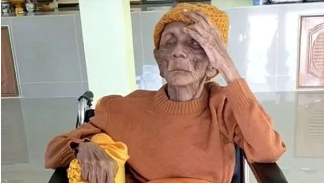 oldest woman alive 399 years old